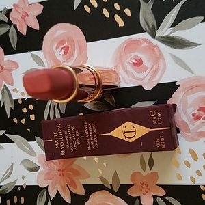 Charlotte Tilbury Matte Revolution Lipstick